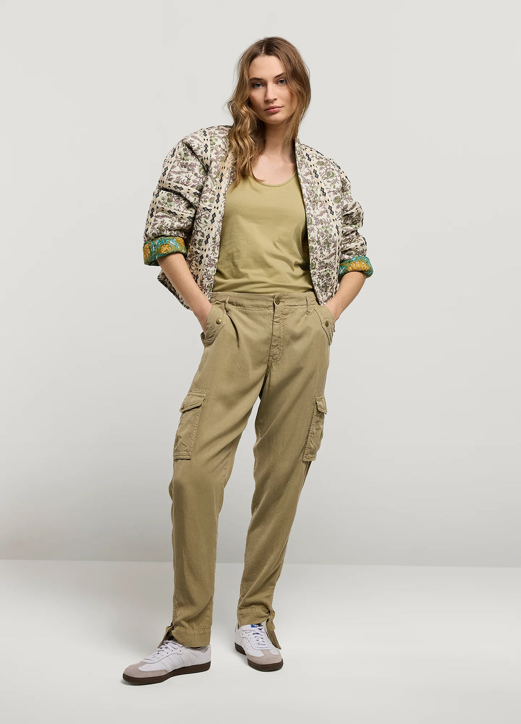 Summum Woman Cargo Trousers with Bow